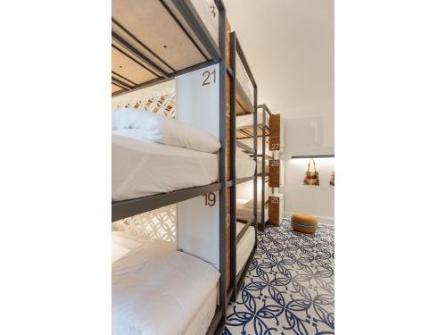 Heaven Inn Suites & Terrace - image 2