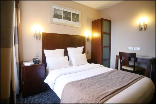 Grand Hotel Francais - image 12