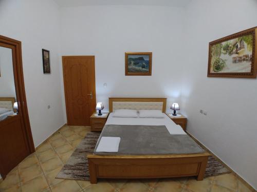 Guest House Urat