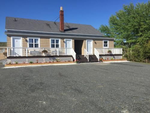 ทัศนียภาพภายนอกโรงแรม, Cheticamp Outback Inn in เชติแคมพ์ เอ็นเอส