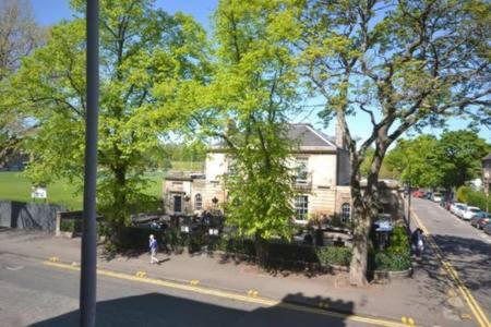 Edinburgh, Stockbridge Apartment in Stockbridge