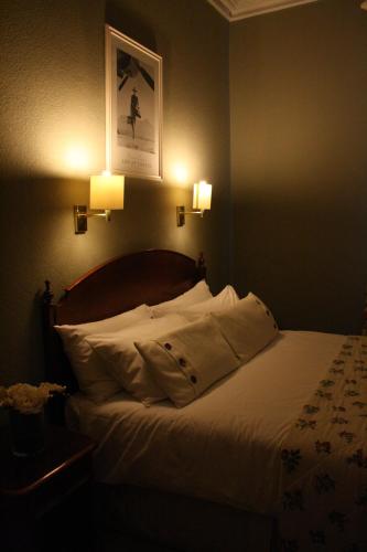 17 Wilmington Square - image 2