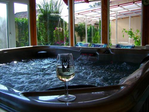 Hot tub, Agria Wellness Guesthouse in Eger