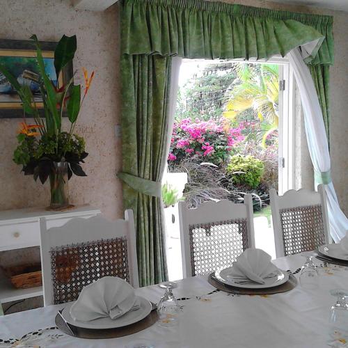 Fasilitas, Sea Symphony Villa in Checker Hall