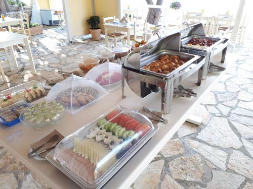 Albouro seafront apartments – Katelios, NC