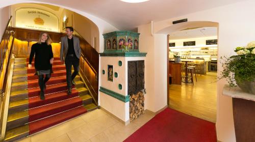 Restorāns, Stadthotel zur goldenen Krone in Puch Bei Weiz