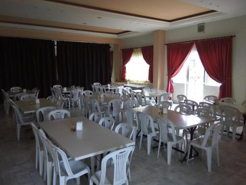 Ресторан, Palace Hotel in Бчарре