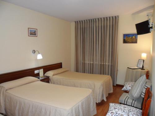 Hostal Coruña - image 6