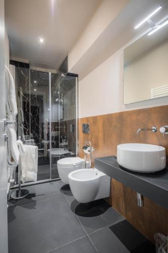 2 bedrooms, 4 beds