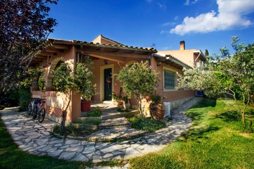  Corfu Vintage Villa in Kanakádes
