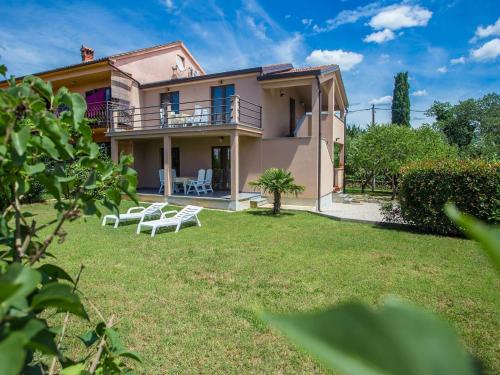  Holiday home Milena Ii, Pension in Frata