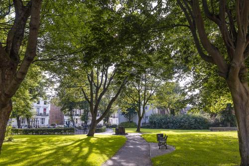 Veeve - Arty in Maida Vale - image 5