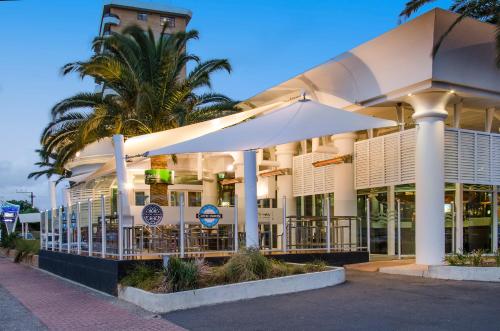 Nightcap at Watermark Glenelg - Adelaide