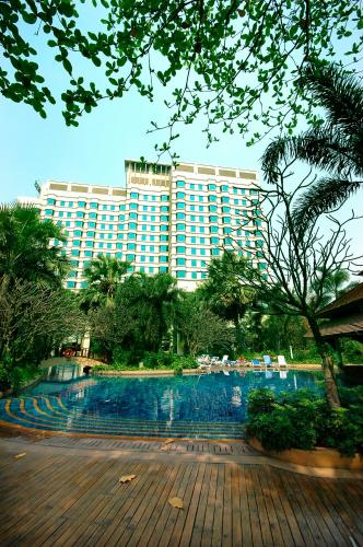 Rama Gardens Hotel Bangkok - SHA Plus Certified