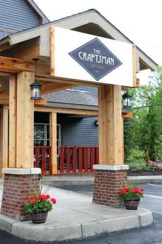 The Craftsman Inn & Suites