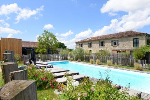 Logis Hôtel le Domaine de Baulieu