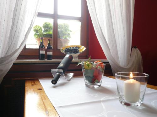 Weingasthof Zum weißen Roß - Accommodation - Osthofen
