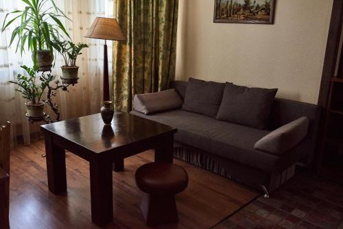 Aivengo Hotel - main image