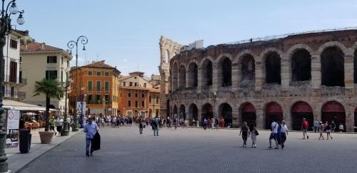 Carrera Home Appartamenti Verona - Bike Hotel