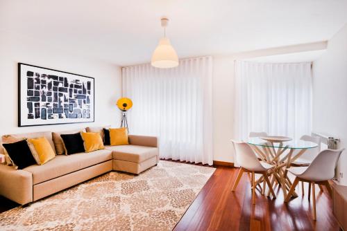 BmyGuest - Central Garage Apartment