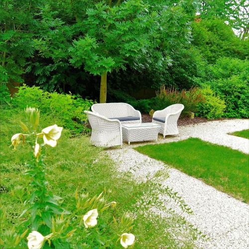 Garden Residence Prague Castle - image 2