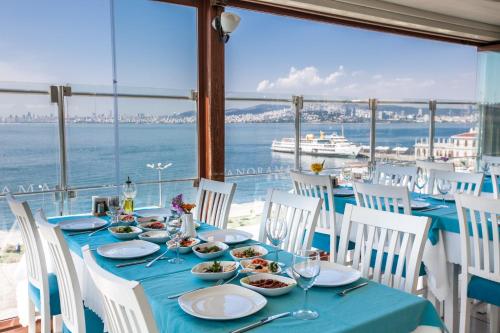 Restaurant, Büyükada COMFORT Otel in Buyukada