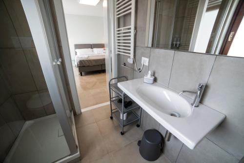 Double or twin room, superior, private bathroom