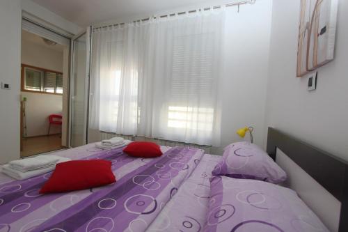 Twin Belville Apartments - image 8