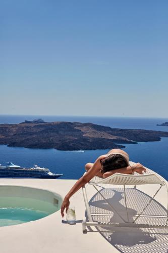 Limestone, Fira (photo 4)