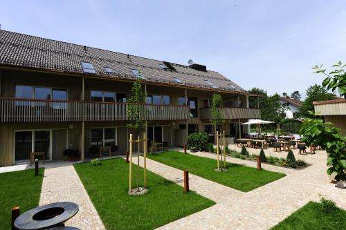 A szálláshely kívülről, Bernhardhof Andechs in Andechs