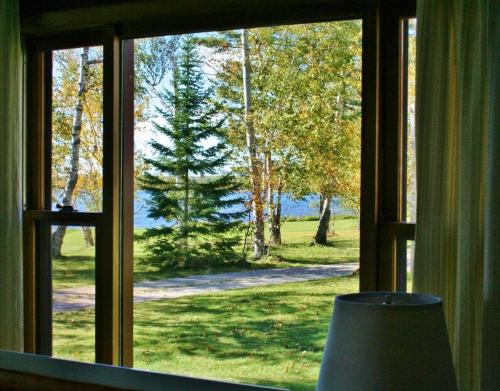 Historic Birch Lodge and Motel Stop at Historic Birch Lodge to discover the wonders of Sault saint Marie (MI). Featuring a satisfying list of amenities, guests will find their stay at the property a comfortable one. To be found at 