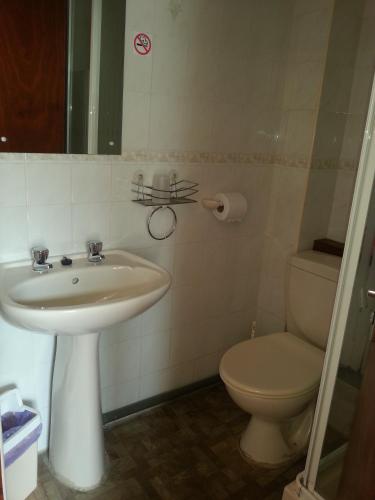 Lynwood Hotel - image 5