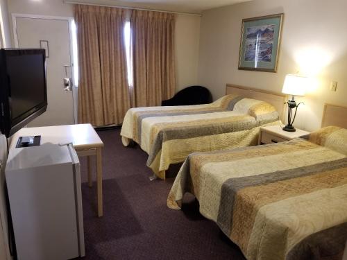 2 double beds