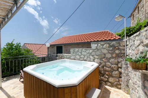 House Jasna - image 9