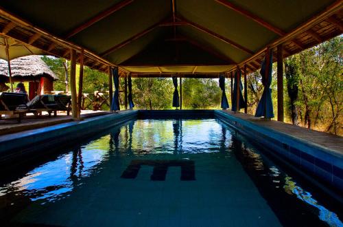 Piscina, Sable Mountain Lodge, A Tent with a View Safaris in Morogoro