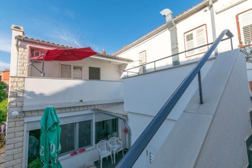 Apartments Nina - Primošten