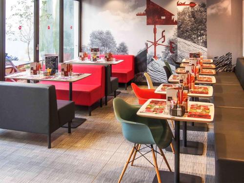 Restaurant, ibis Marseille Timone in District 05