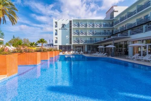 azuLine Hotel Pacific - 숙소 외관