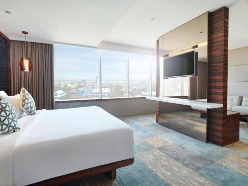 Facilities, Novotel Makassar Grand Shayla Hotel in Makassar