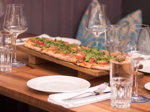 August Restaurant Hotel - image 4