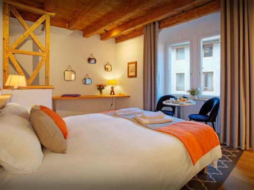 Le SwansDoors - OVO Network - image 14