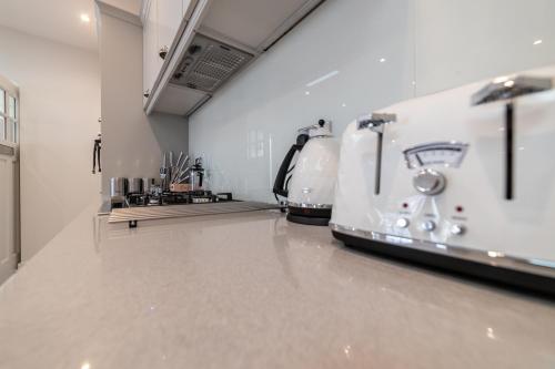 Reading Green Park Village Serviced Apartments - image 8