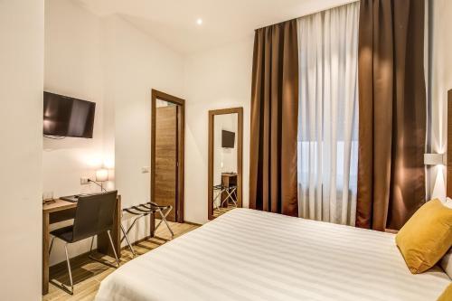 House Garden Set in a prime location of Rome, Villini Luxury Rooms Guest House puts everything the city has to offer just outside your doorstep. Both business travelers and tourists can enjoy the hotels facilitie