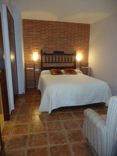  Hostal Casa Laure y Mª Jose in Aréns de Lledó