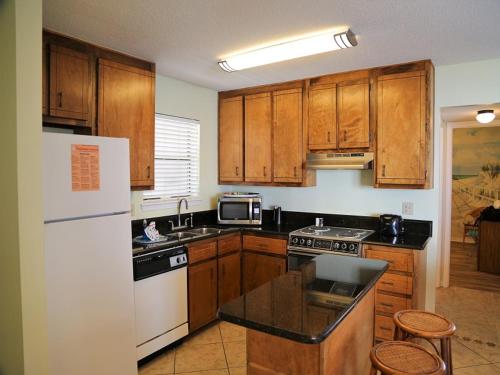 Southern Sands 103 Condo - image 3