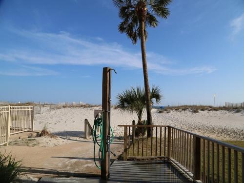 Southern Sands 305 Condo - main image