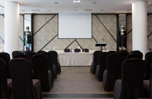 URH ZEN BALAGARES HOTEL & SPA