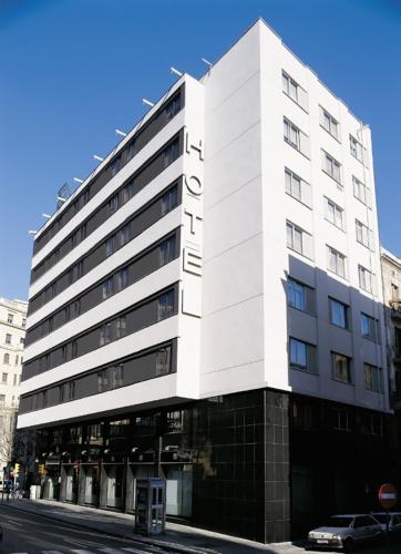 Hg City Suites Barcelona Apartments