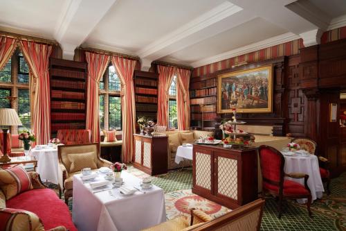 149436291 Milestone Hotel Kensington