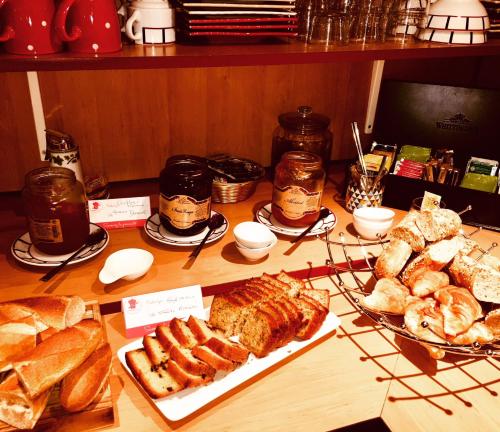 餐飲選擇, Hôtel Bosquet Pau Centre - Self Check In Budget Hotel (Hotel Bosquet Pau Centre - Self Check In Budget Hotel) in 波城市中心